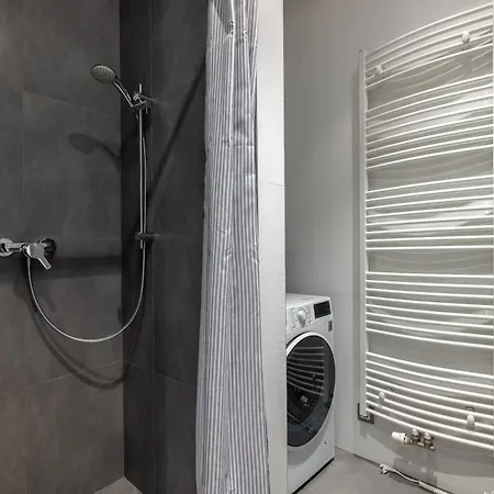 Peaceful Terrace Loft With Ac Near Vysehrad By Easybnb Premium Lägenhet *