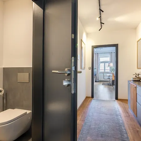 Peaceful Terrace Loft With Ac Near Vysehrad By Easybnb Premium Lägenhet Prag