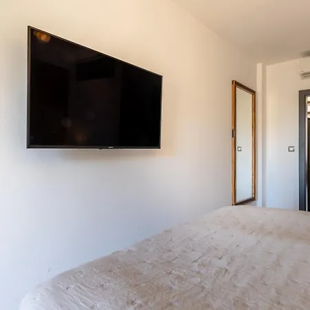 Peaceful Terrace Loft With Ac Near Vysehrad By Easybnb Premium Lägenhet *