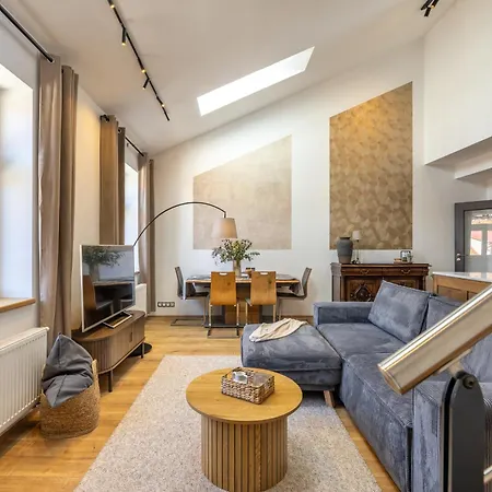 Peaceful Terrace Loft With Ac Near Vysehrad By Easybnb Premium Lägenhet