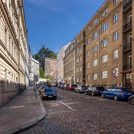 Peaceful & Cozy Living In Vysehrad With A Balcony *