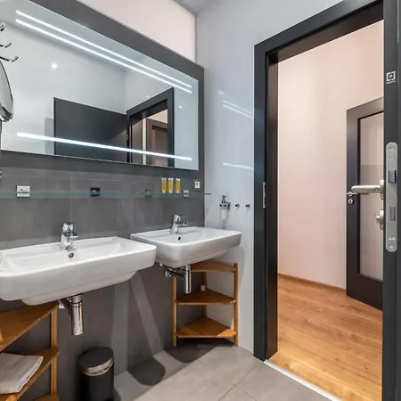Modern & Peaceful At Vysehrad By Easybnb Premium Apartman Prága
