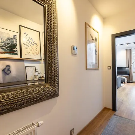 Modern & Peaceful At Vysehrad By Easybnb Premium Apartament