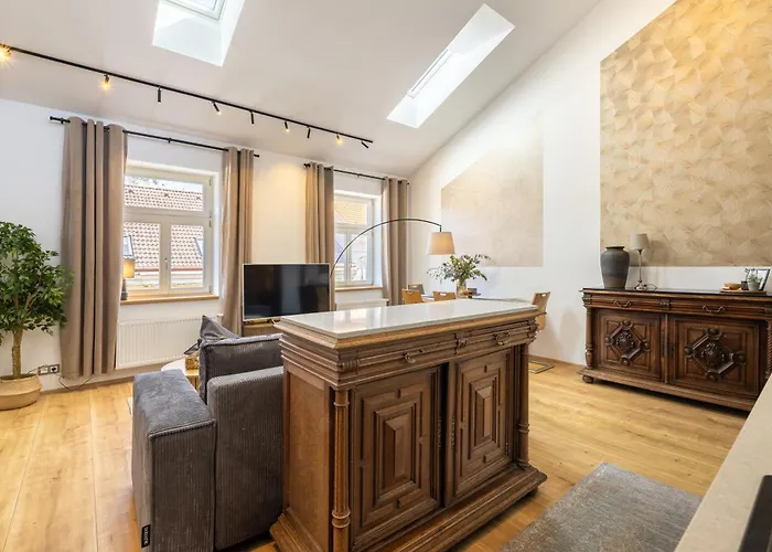 Peaceful & Cozy Living In Vysehrad With A Balcony