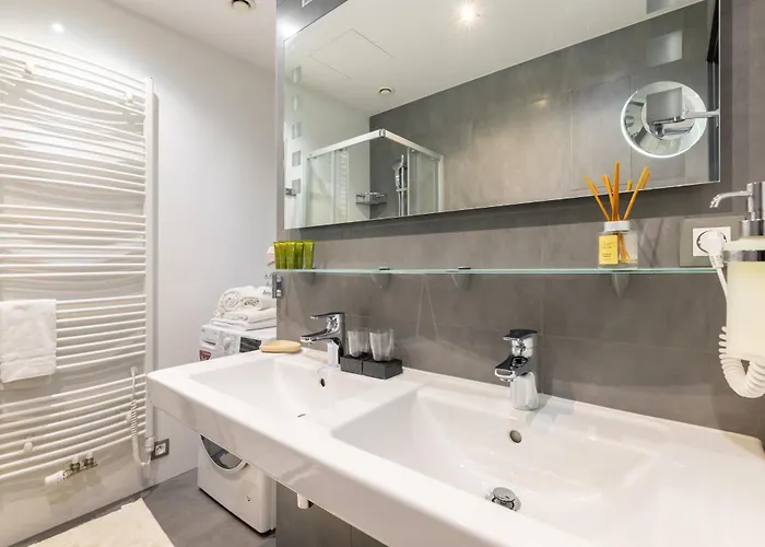 アパート Peaceful & Cozy Living In Vysehrad With A Balcony *