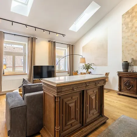 Peaceful Terrace Loft With Ac Near Vysehrad By Easybnb Premium